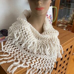 American eagle outfitters one size scarf infinity